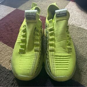 Steve Madden Maxima Women's Lime Sneakers (US 8.5/ UK 6.5/ EU 39) MISSING LACES